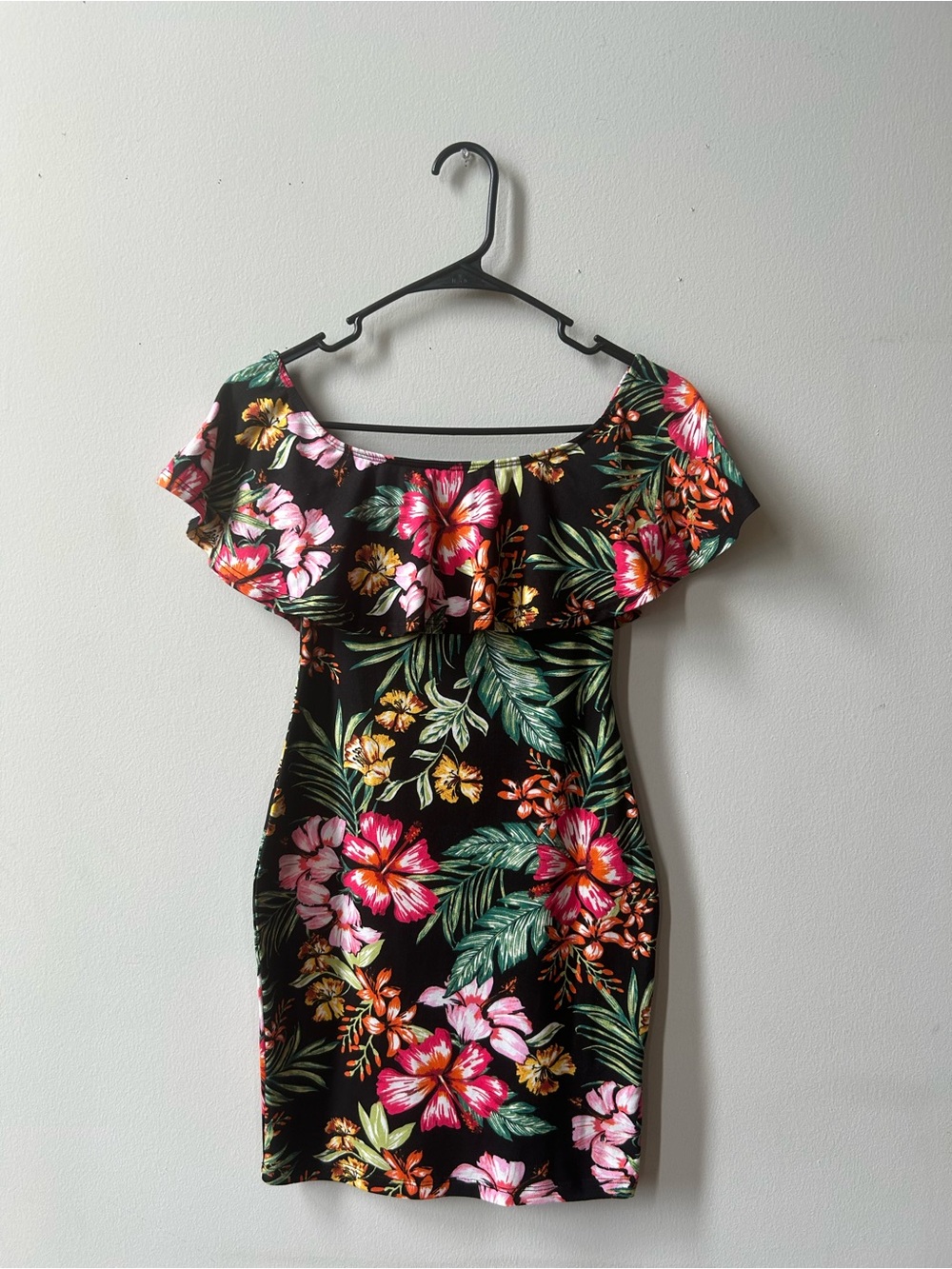 hello miss Black Off the Shoulder Floral Bodycon Dress